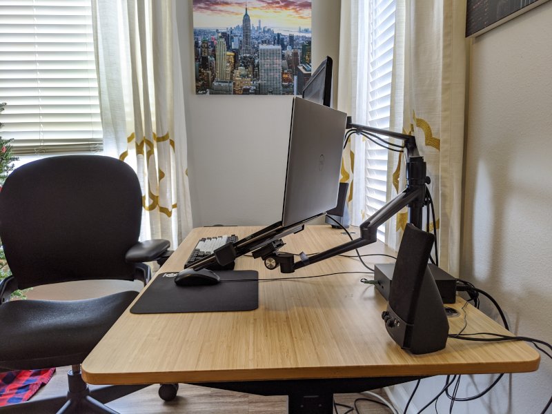 My Autonomous Smartdesk 2 Review I Love It But Black Top Scratches Easily Also No Problems With Shipping Standingdesk